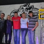 Standa Čermák a Dreams s logem Country radia